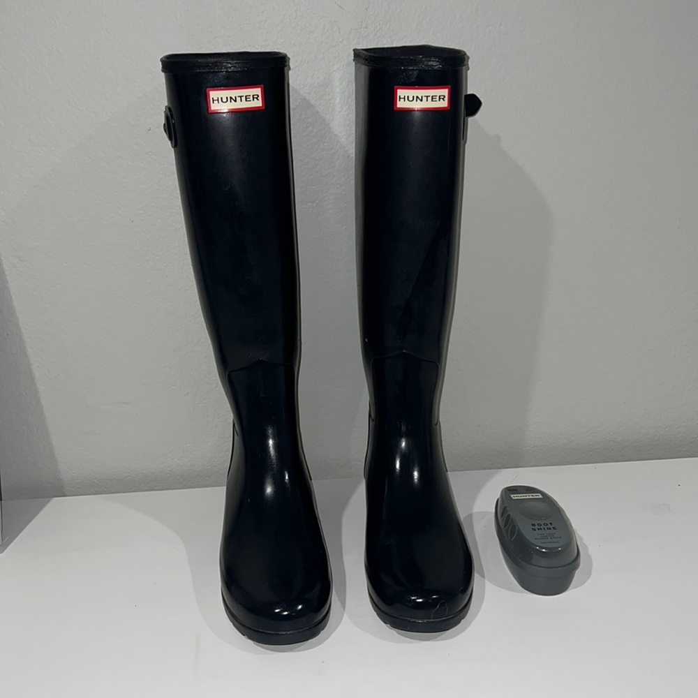 tall navy blue hunter boots, size 8.